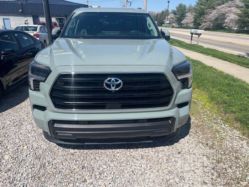 2024 TOYOTA Sequoia