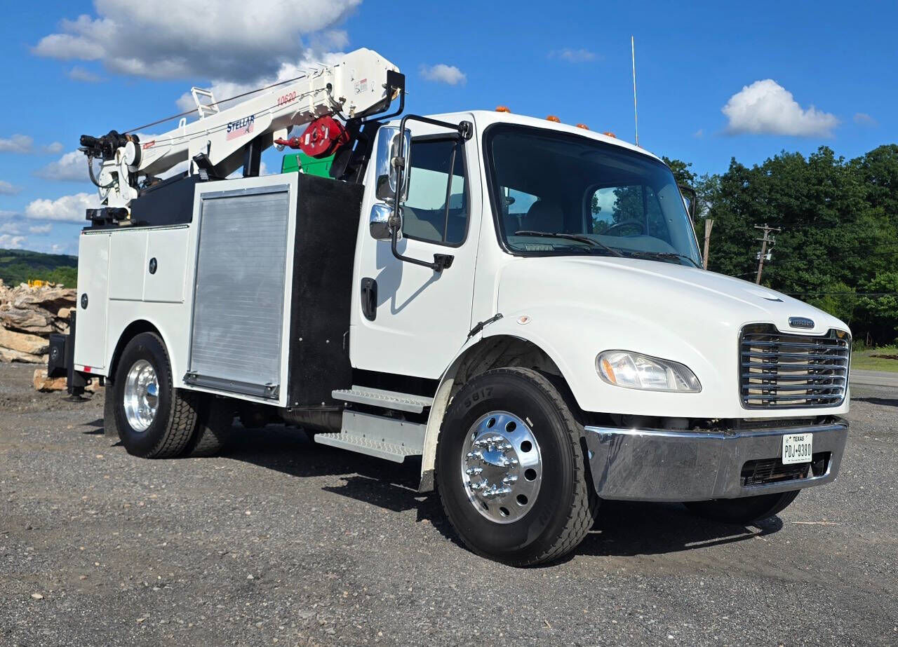 2016 FREIGHTLINER M2
