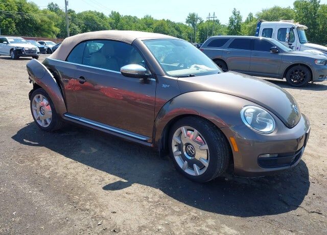 2013 VOLKSWAGEN Beetle