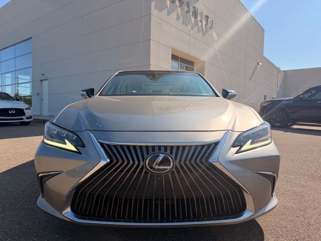 2021 LEXUS ES