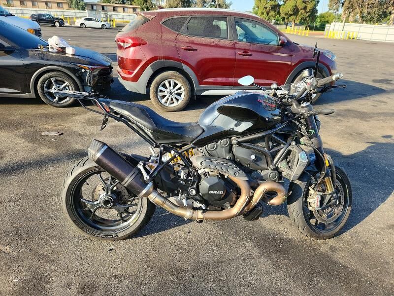 2016 DUCATI Monster