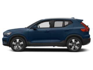 2021 VOLVO XC40