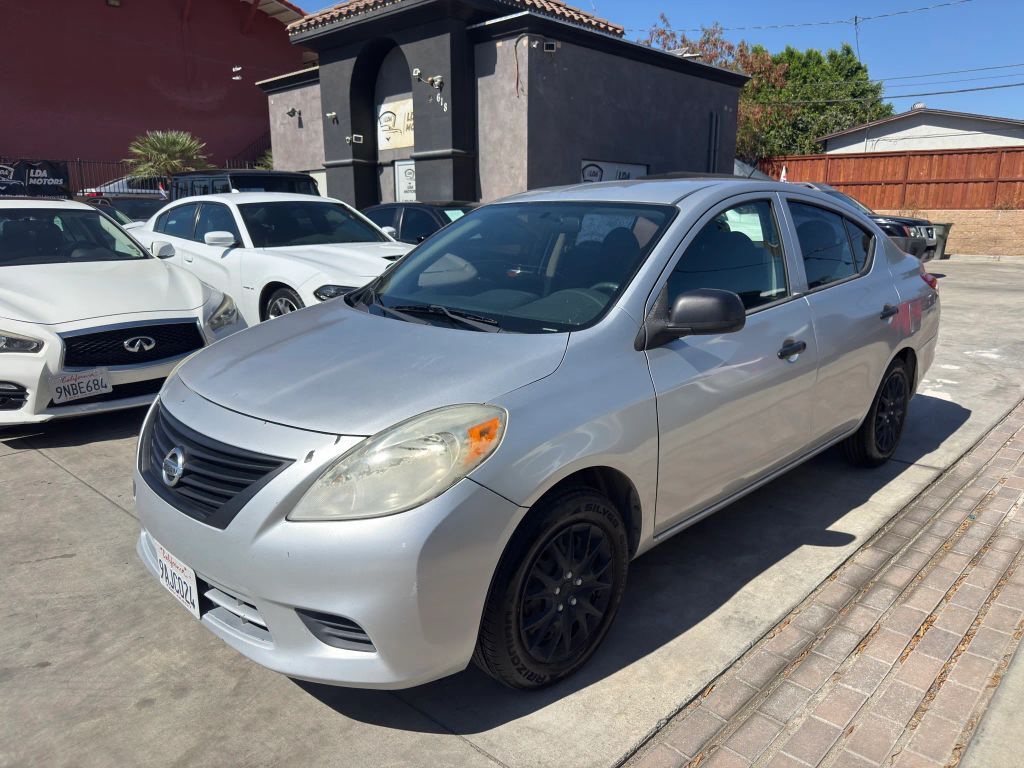 2014 NISSAN Versa