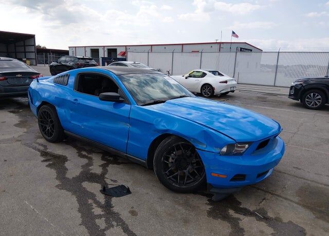 2011 FORD Mustang