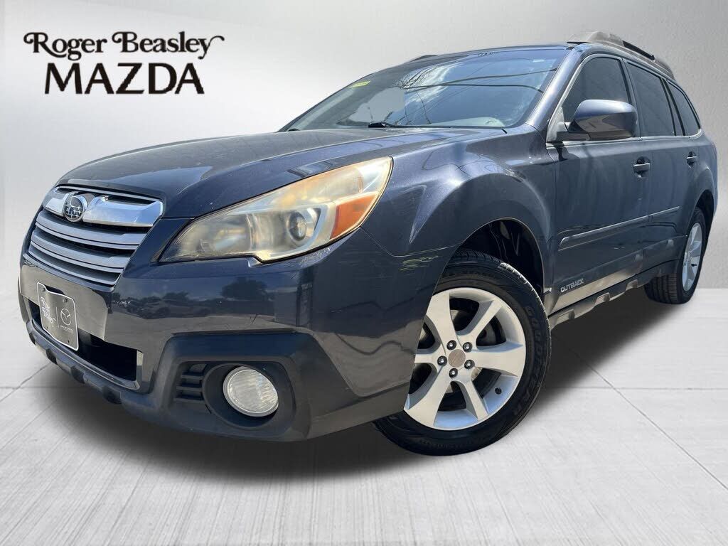 2013 SUBARU Outback