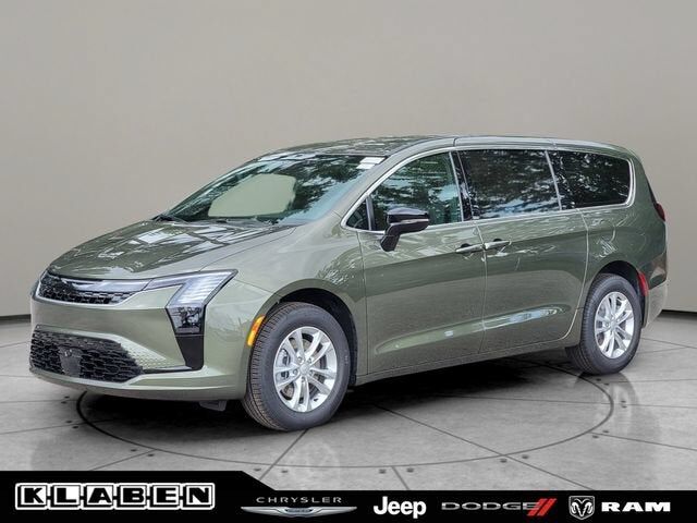 2027 CHRYSLER Pacifica