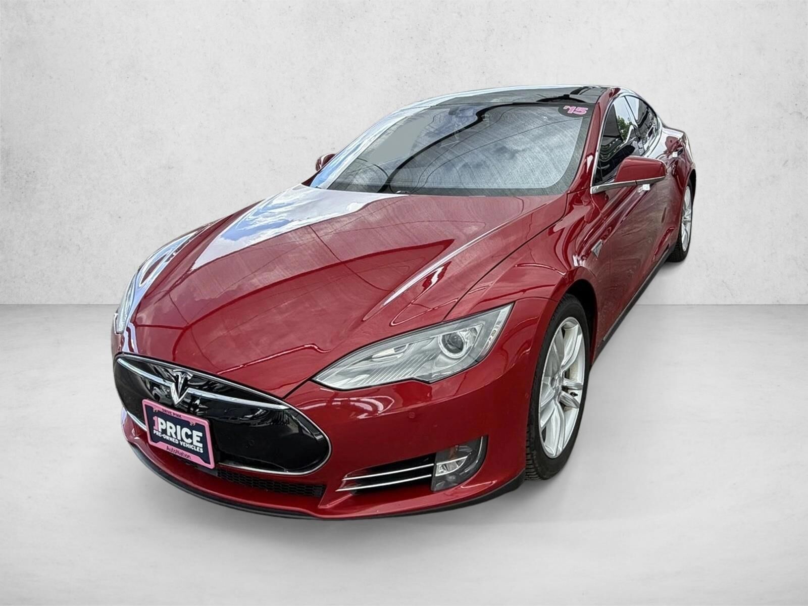 2015 TESLA Model S