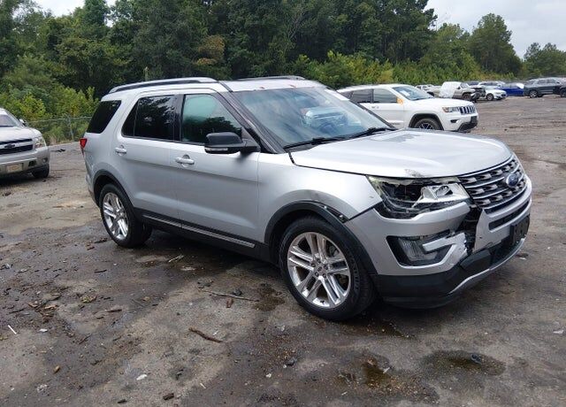2017 FORD Explorer