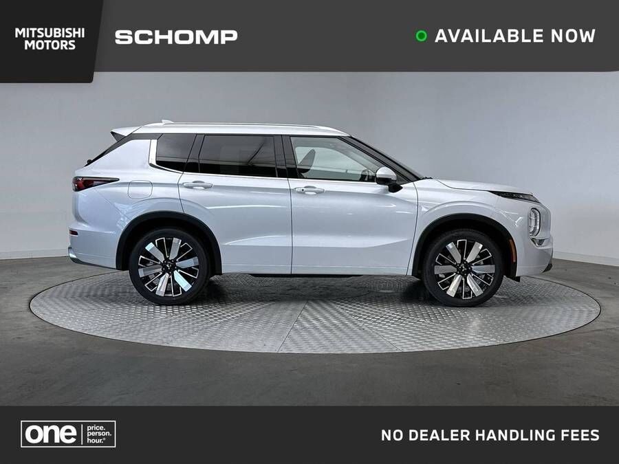 2026 MITSUBISHI Outlander