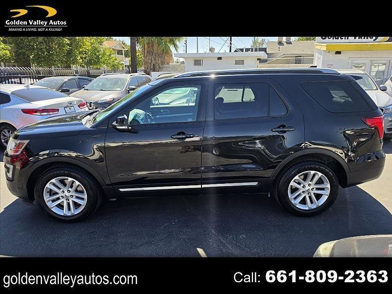 2017 FORD Explorer