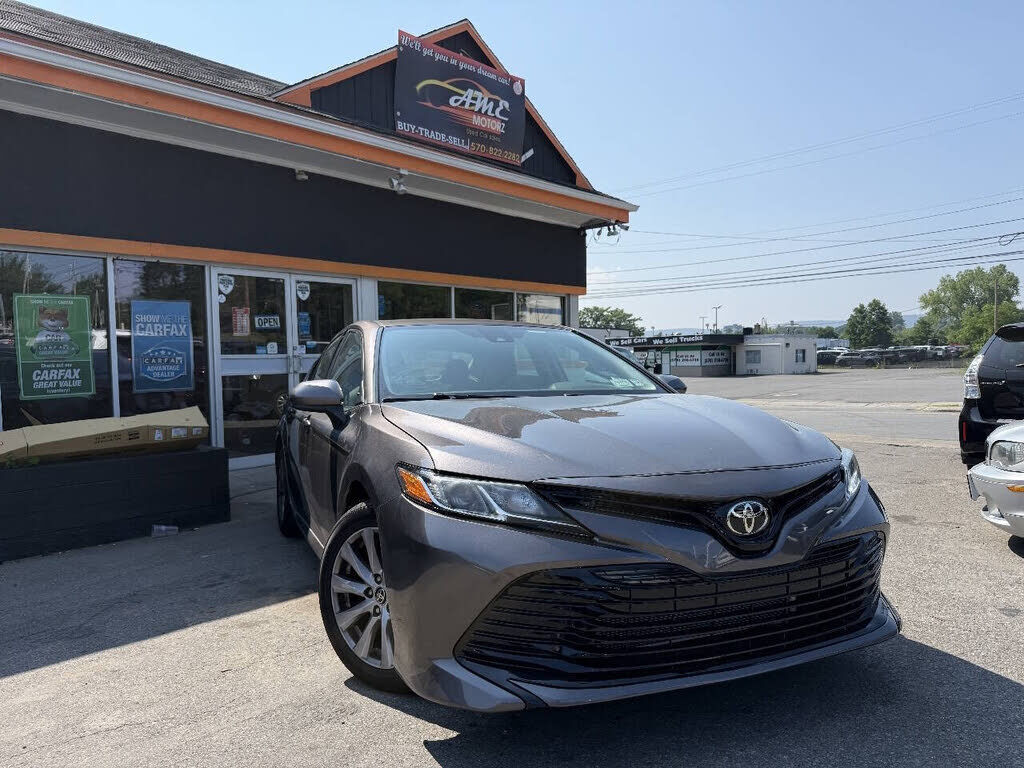 2020 TOYOTA Camry