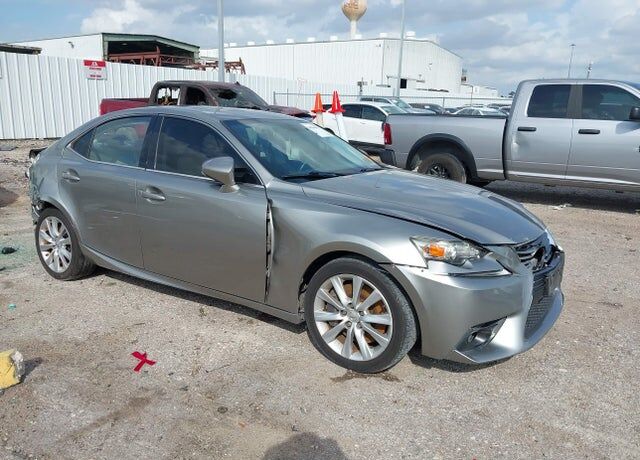 2016 LEXUS IS