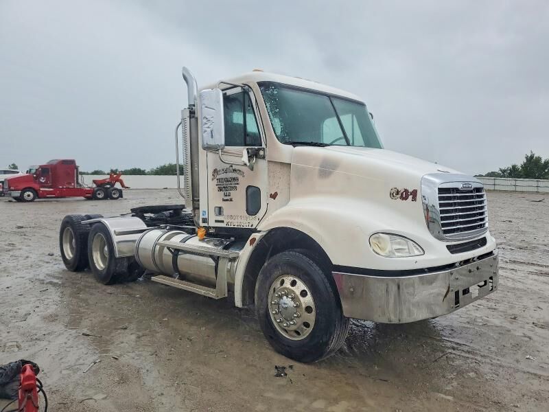 2007 FREIGHTLINER Columbia