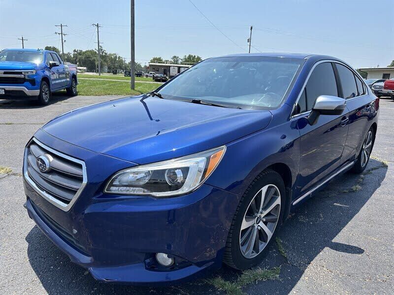 2017 SUBARU Legacy