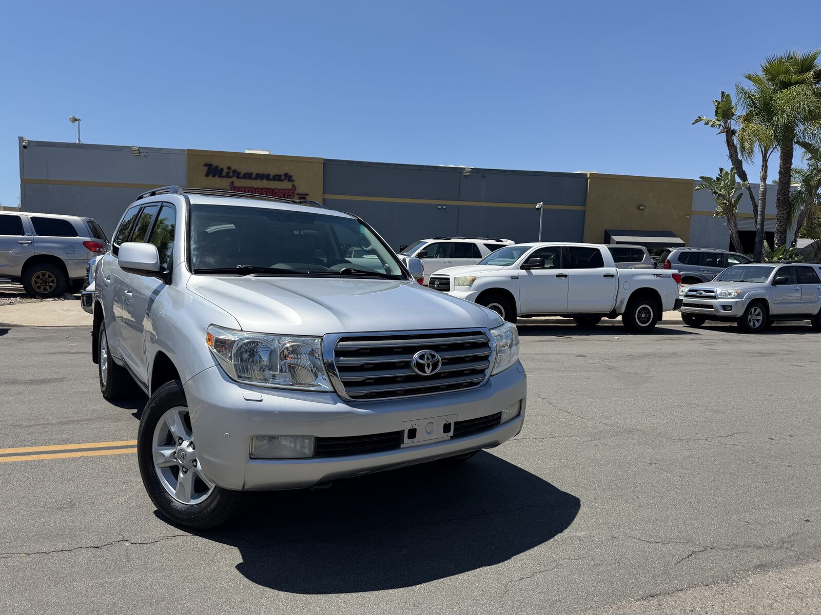 2010 TOYOTA Land Cruiser