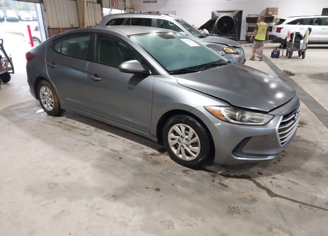 2017 HYUNDAI Elantra
