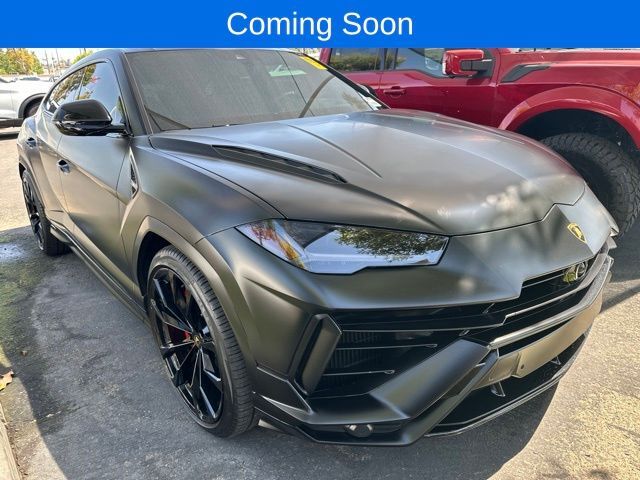 2024 LAMBORGHINI URUS