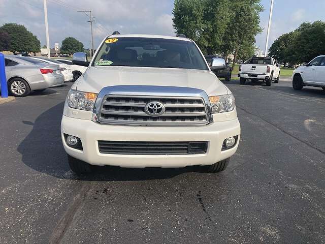 2012 TOYOTA Sequoia