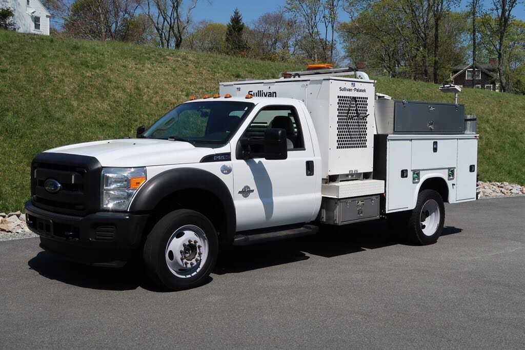 2016 FORD F-550