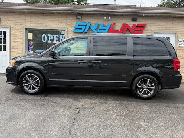 2017 DODGE Grand Caravan