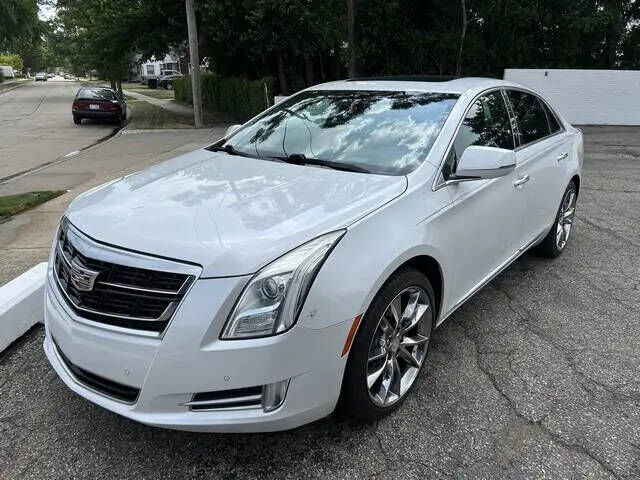2016 CADILLAC XTS