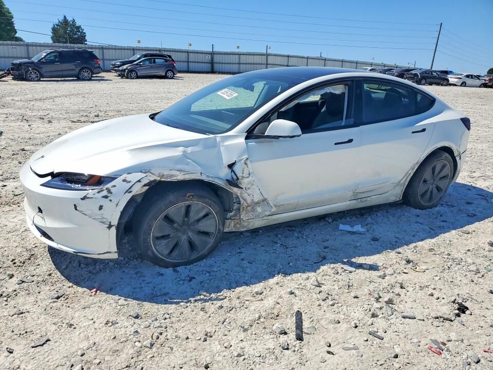 2024 TESLA Model 3