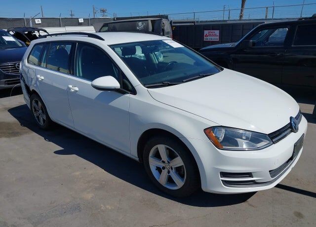 2015 VOLKSWAGEN Golf SportWagen