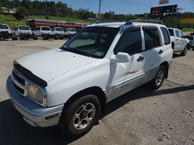 2001 CHEVROLET Tracker
