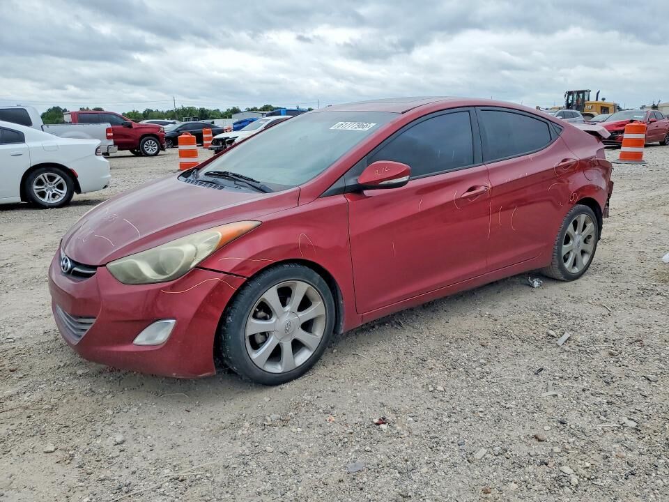 2013 HYUNDAI Elantra