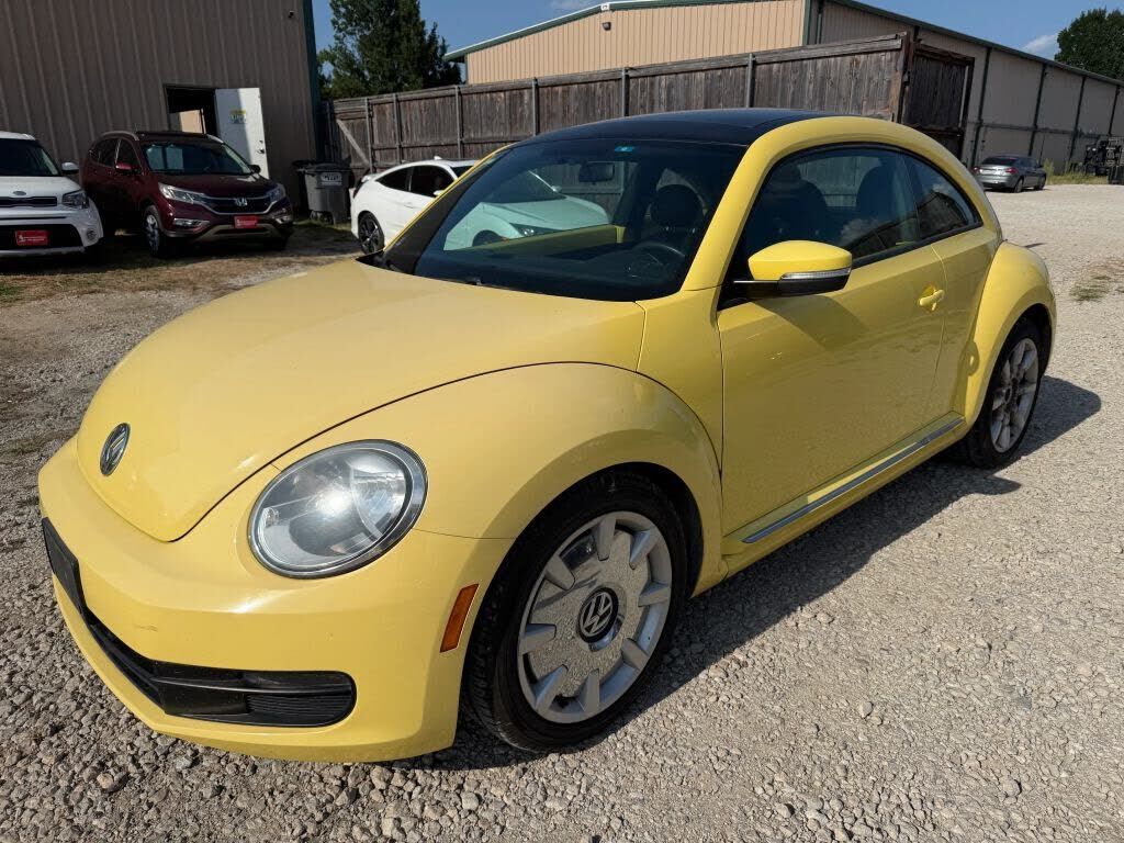 2012 VOLKSWAGEN Beetle