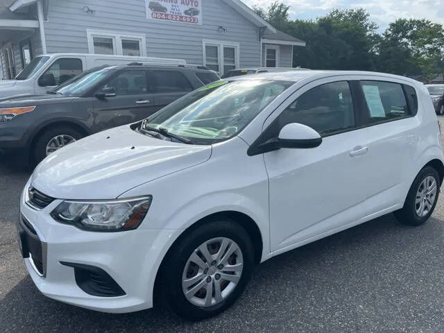 2017 CHEVROLET Sonic