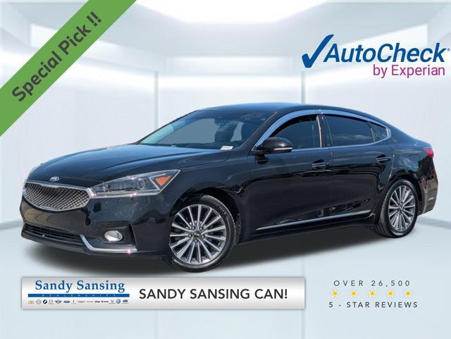 2017 KIA Cadenza