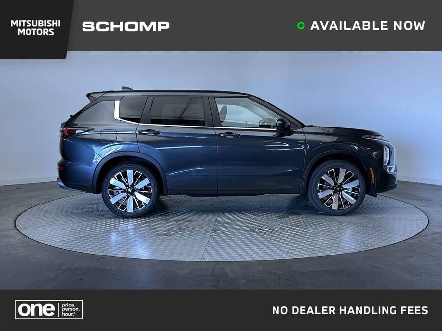 2026 MITSUBISHI Outlander
