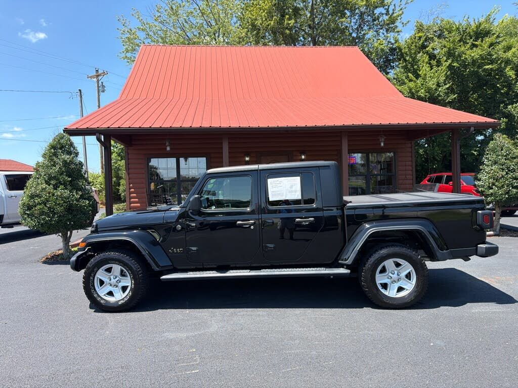 2022 JEEP Gladiator