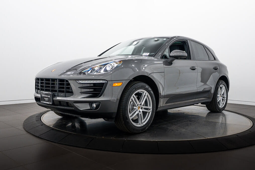 2018 PORSCHE Macan