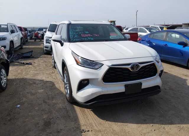 2020 TOYOTA Highlander