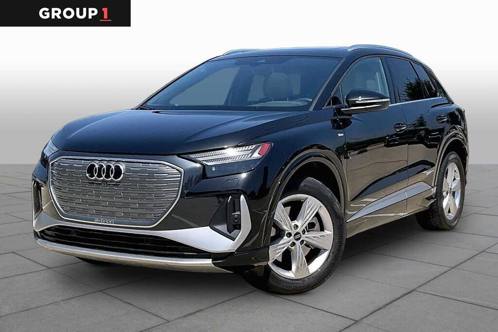 2023 AUDI Q4