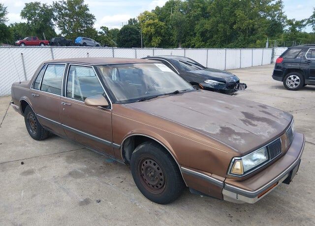 1989 OLDSMOBILE Delta 88