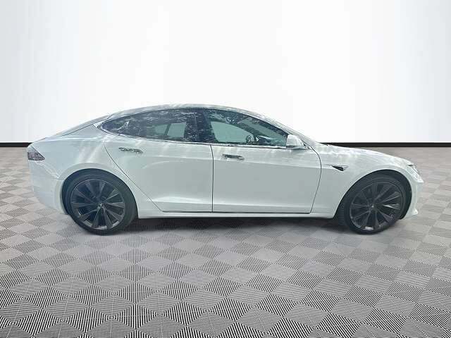 2021 TESLA Model S