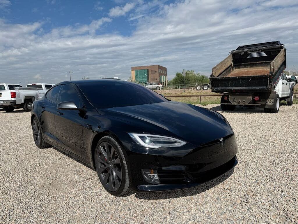 2019 TESLA Model S