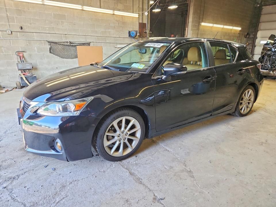 2013 LEXUS CT