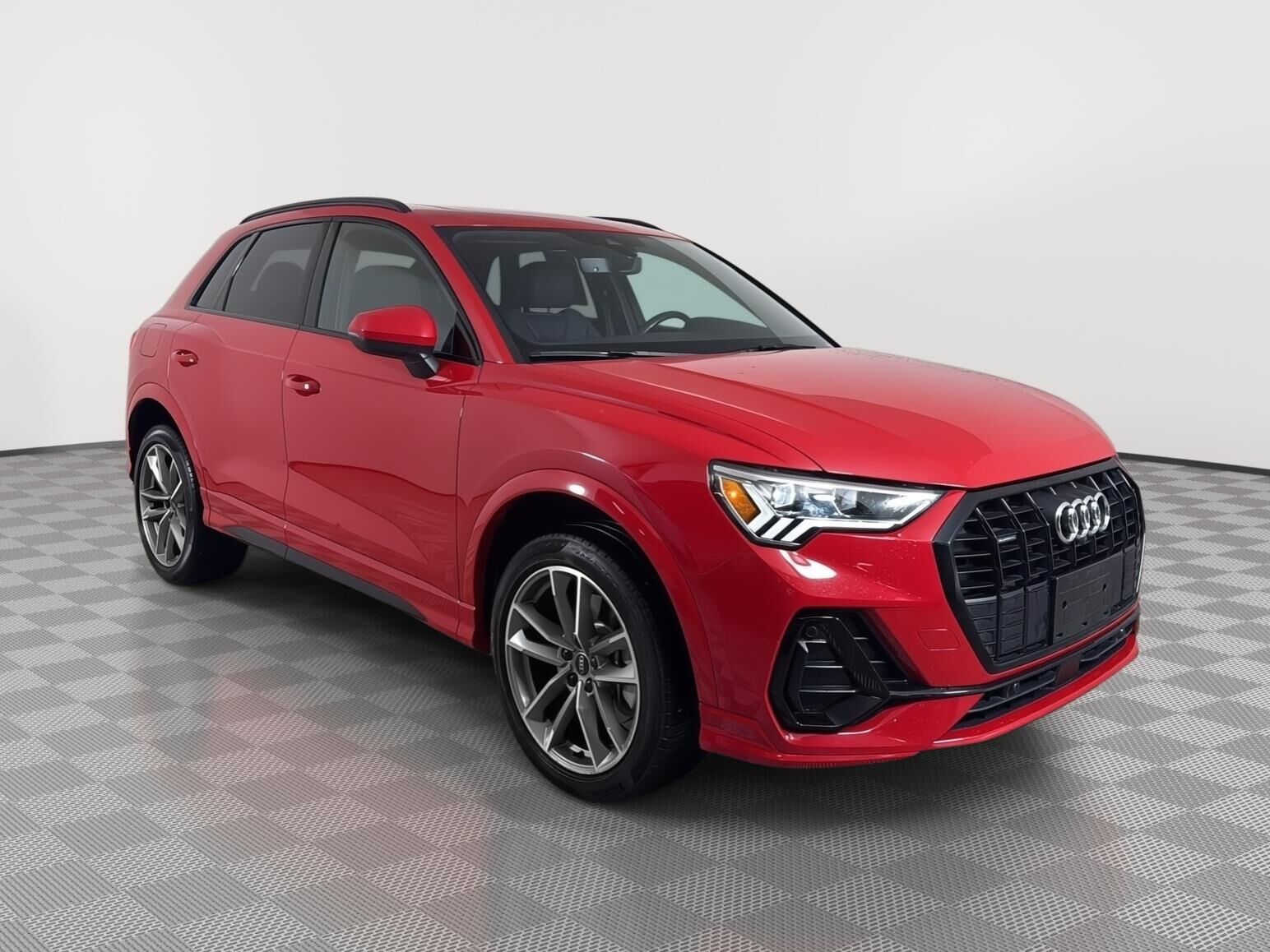 2024 AUDI Q3