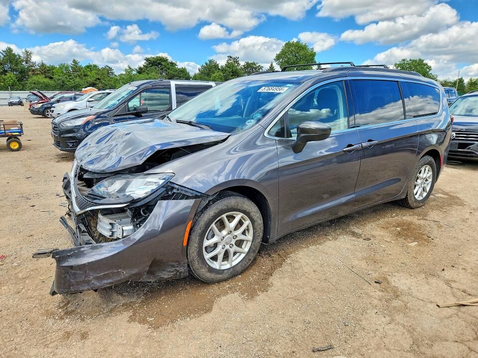 2020 CHRYSLER Voyager