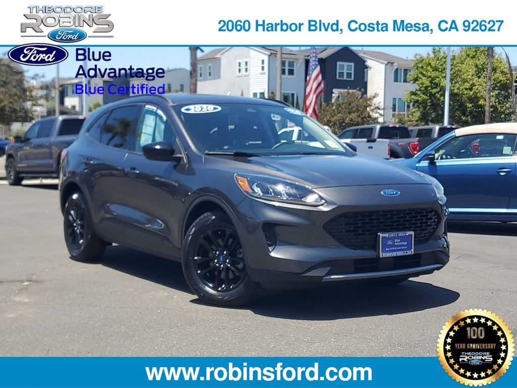 2020 FORD Escape