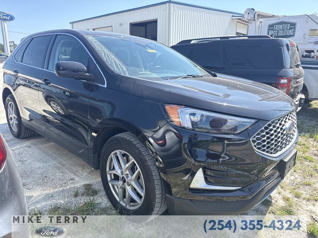2024 FORD Edge