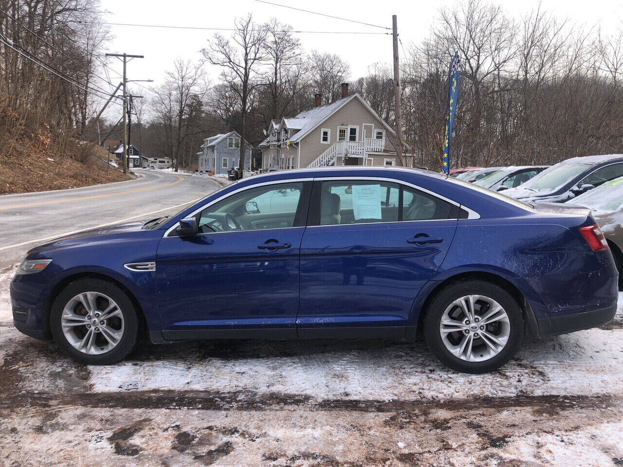 2013 FORD Taurus