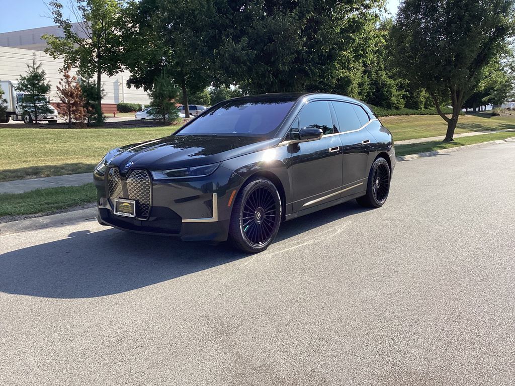 2022 BMW ix
