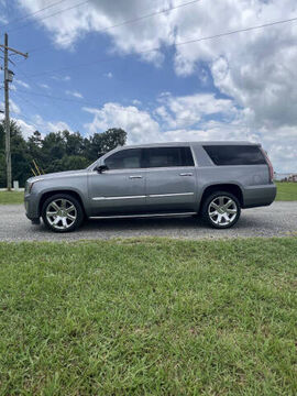 2019 CADILLAC Escalade ESV