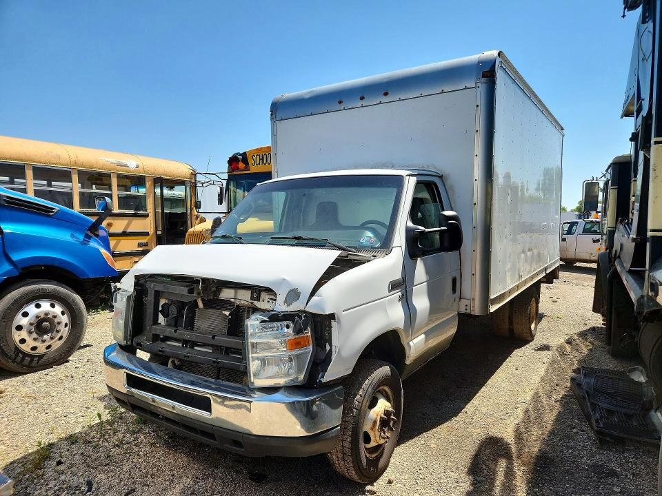 2014 FORD E-350