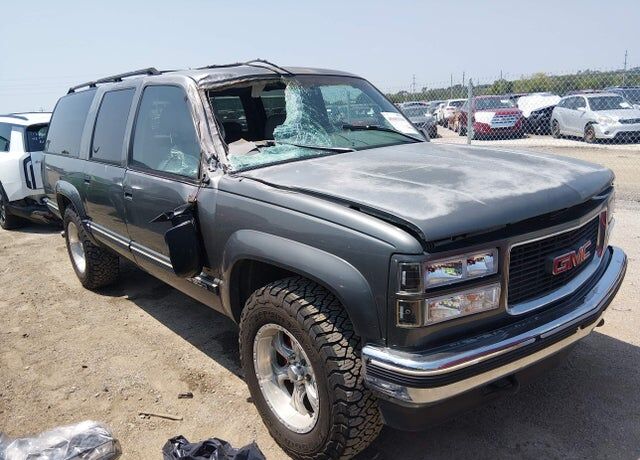 1999 GMC Suburban